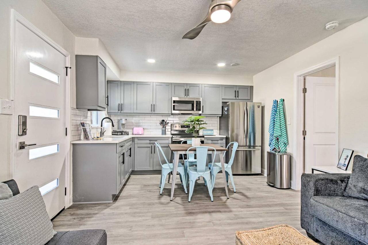 Well-Appointed Madeira Beach Condo With Patio! セント・ピート・ビーチ エクステリア 写真