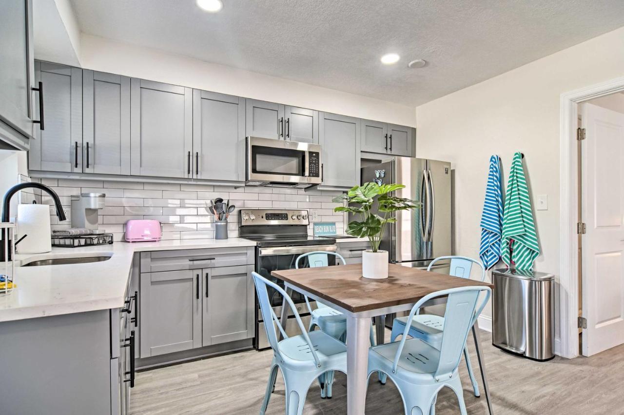 Well-Appointed Madeira Beach Condo With Patio! セント・ピート・ビーチ エクステリア 写真